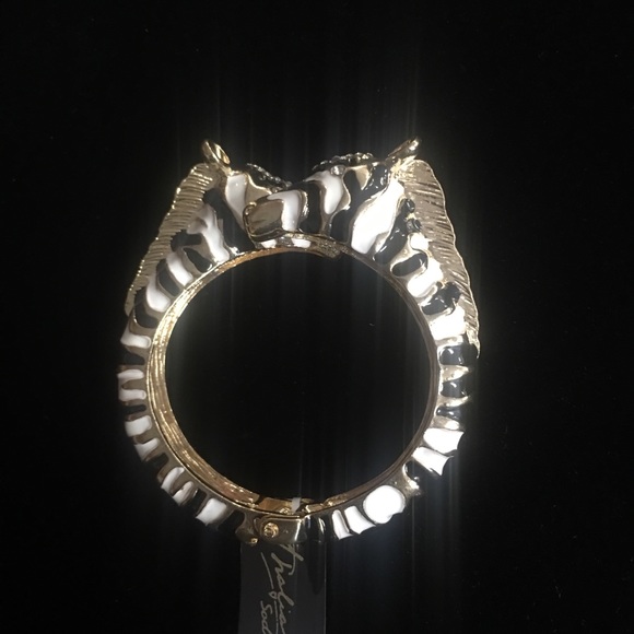 Gold, black and white bling zebra clasp bracelet - Picture 2 of 8